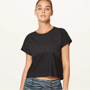Lululemon Final Lap Short Sleeve
Black size 8